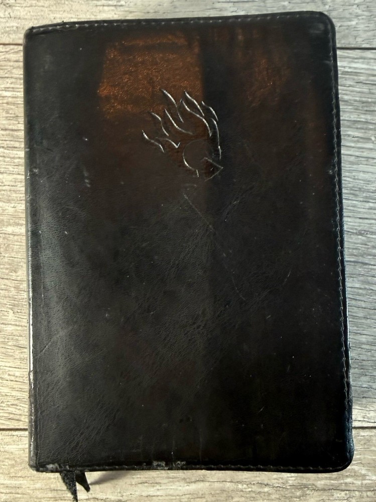 Fire Bible Student Edition NIV 2007 Black Leather Life Publishers Study Book