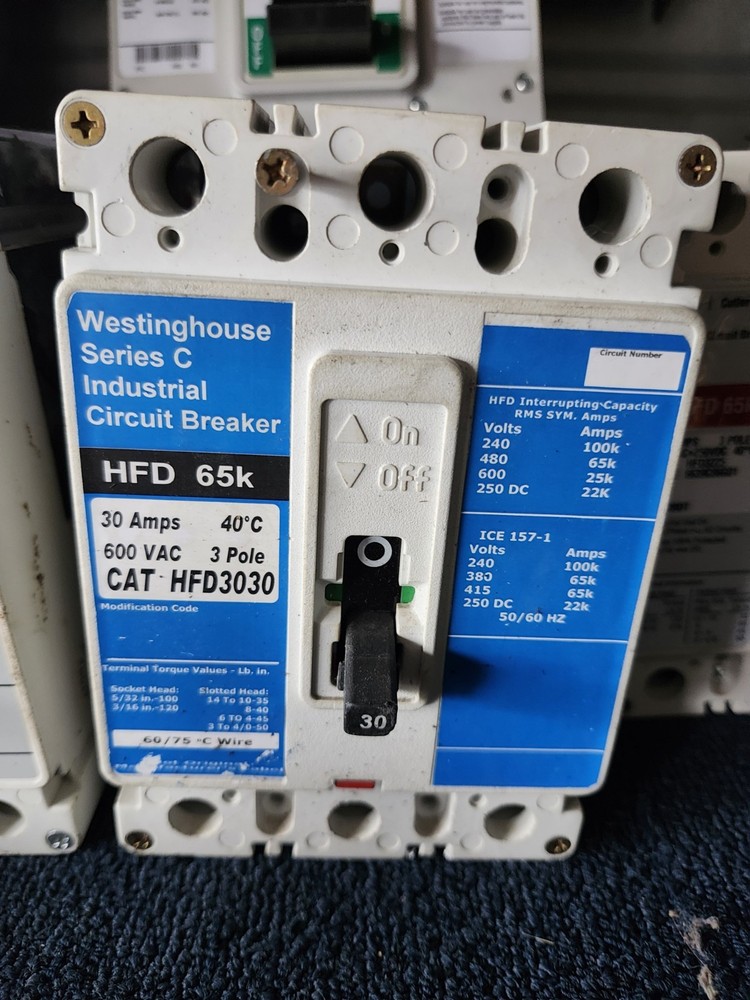 Westinghouse HFD3030 30A 600VAC 3 Pole Industrial Circuit Breaker Switch