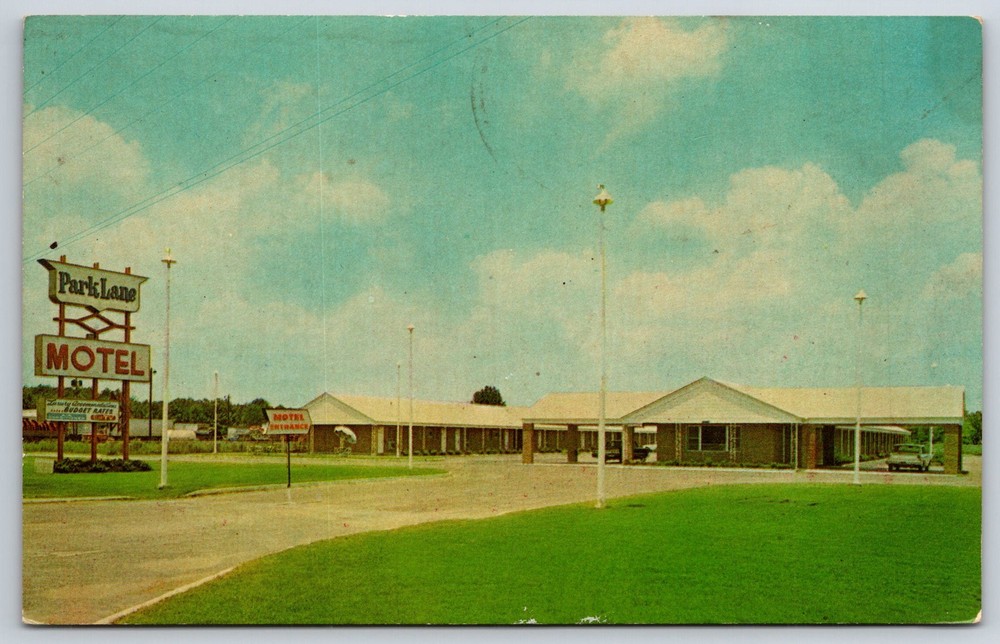 Roadside~Montgomery Alabama~Park Lane Motel Entrance & Sign~Vintage Postcard