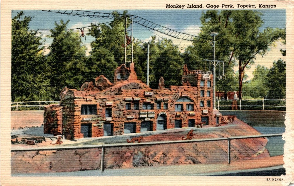Monkey Island, Gage Park, Topeka, Kansas, 8A-H 240 PAL Postcard