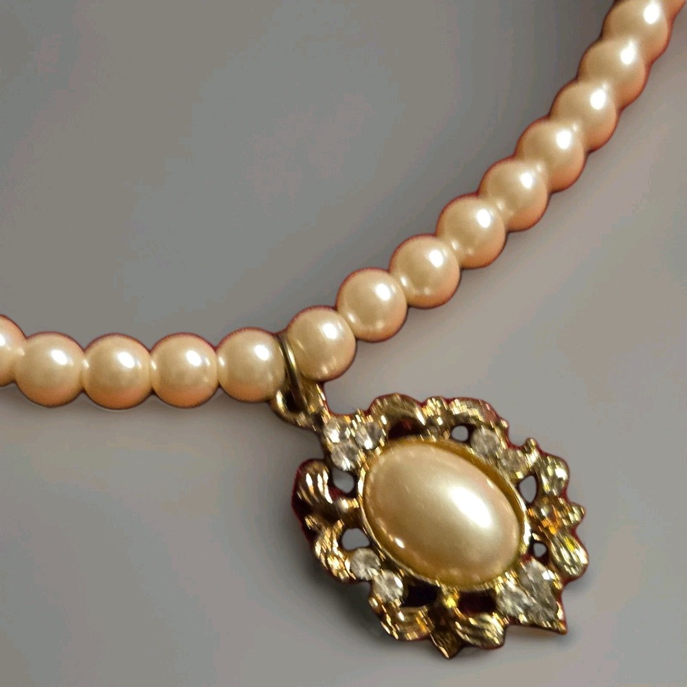 Vintage Beaded Glass Necklace Ivory Imitation Pearl Oval Pendant Charm