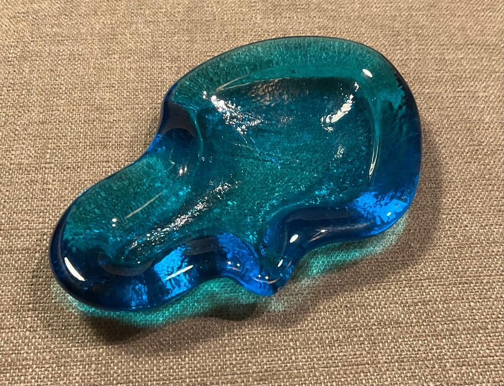 Vintage Blenko Amoeba Freeform Turquoise/Aqua Blue Ashtray Dish