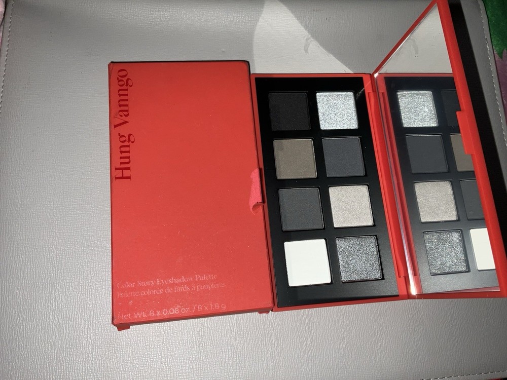 Hung Vanngo Color Story Composed Cool Eyeshadow Palette 8 Shades Matte Shimmer