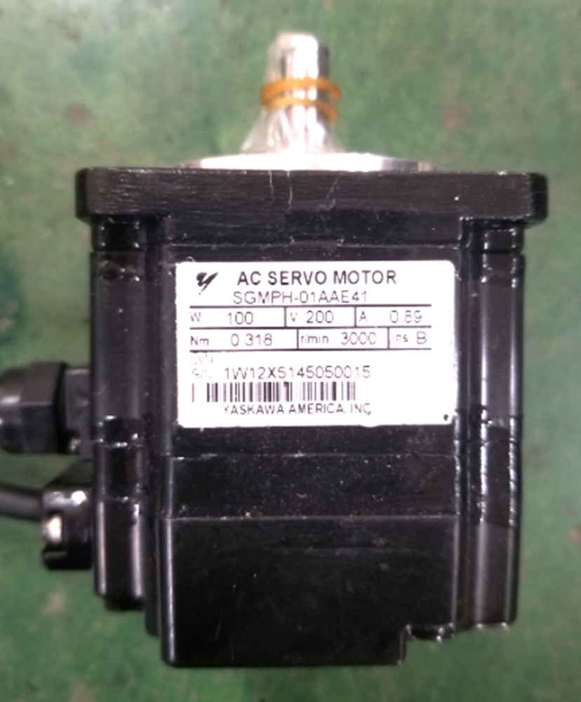 NEW YASKAWA SGMPH-01AAE41 SGMPH01AAE41 Servo Motor