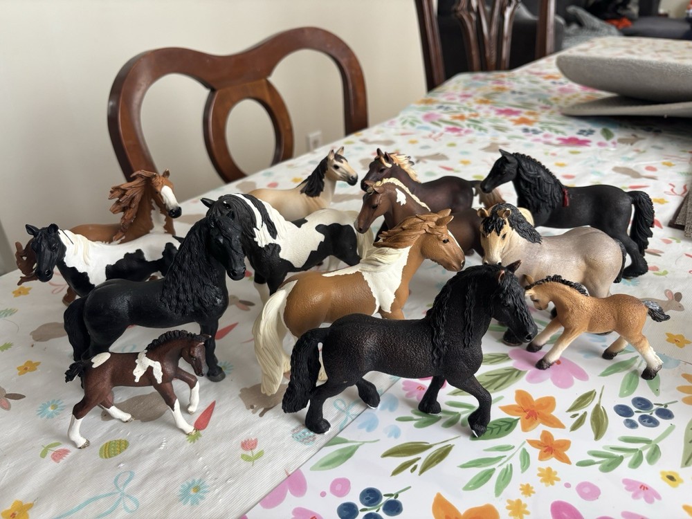 schleich horses retired