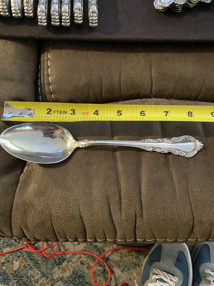 1 GEORGIAN ROSE STERLING SILVER REED & BARTON SERVING SPOON  GREAT SHAPE