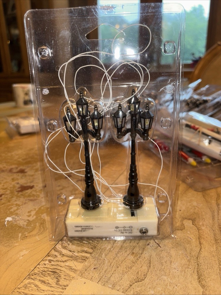 Lemax Old English Street Lamps Set of 2 for Village Displays