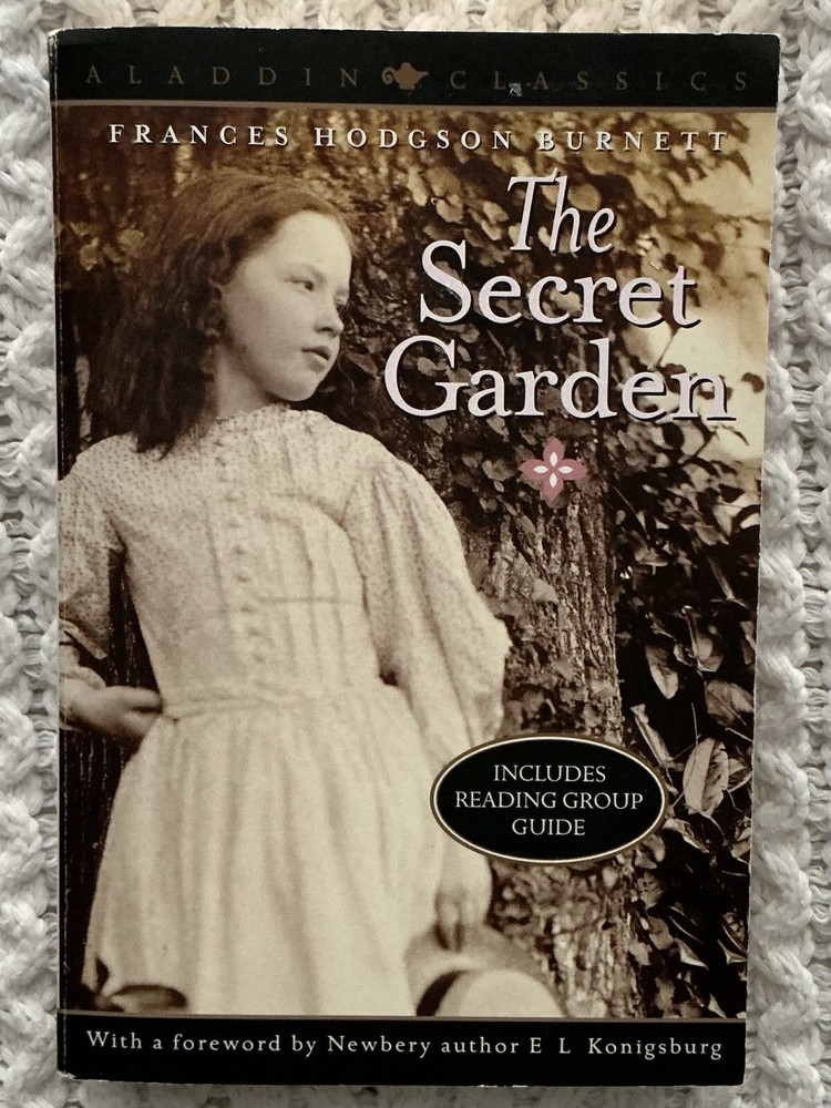 Secret Garden by Frances Hodgson Burnett (1999, Trade Paperback)