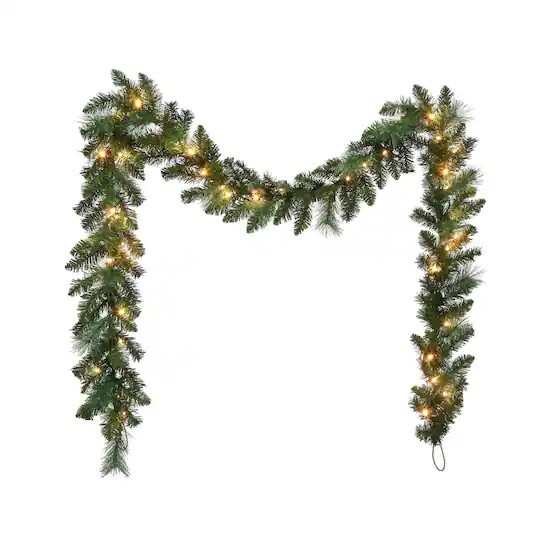 Ashland Deluxe 9ft Pre Lit Christmas Garland BRAND NEW