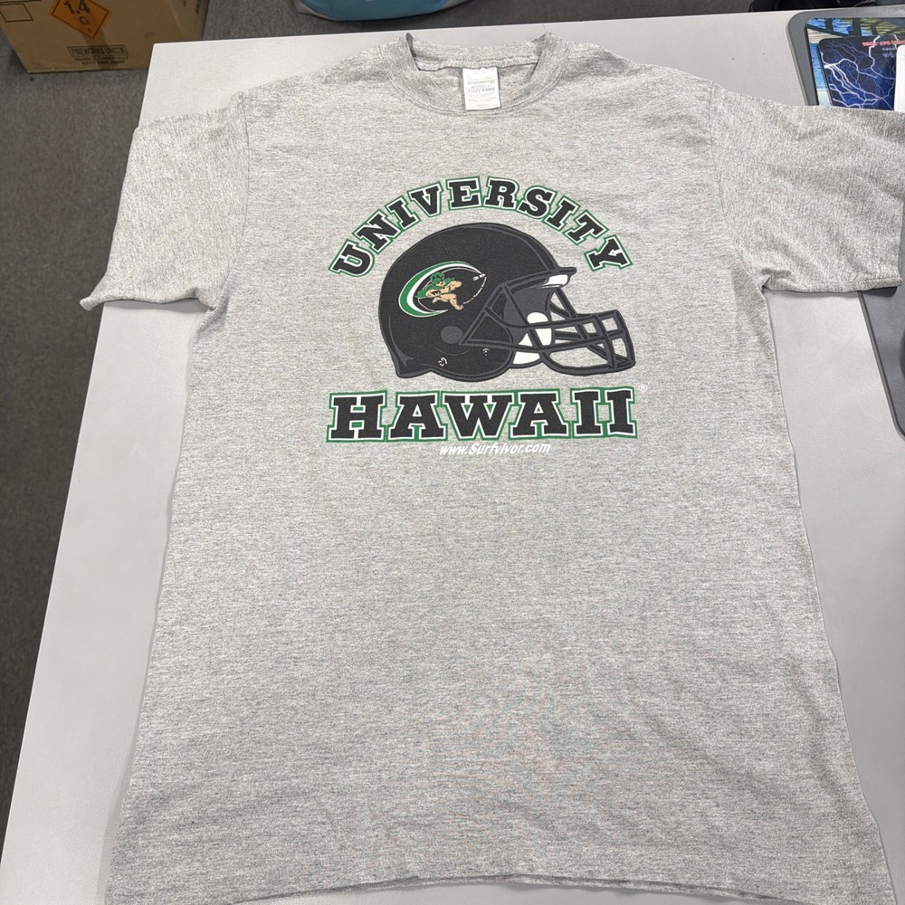 Vintage University of Hawaii Warriors Football Helmet T-Shirt Green Med Gray