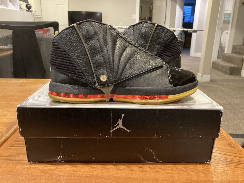 Size 9.5 - Air Jordan 16 XVI 2001 OG Original Bred w/ Box