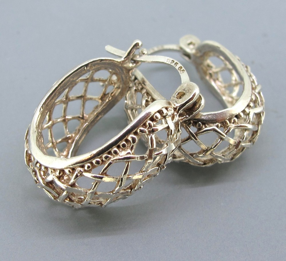 Vintage 925 Sterling Silver Cris Cut Oblong Filigree Hoop Earrings