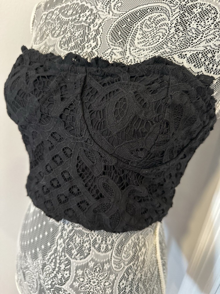 Free People One Sz: XL black lace stretch strapless Underwire bustier crop top