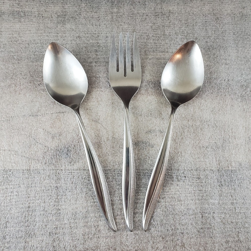 Oneida Textura Stainless 2 Serving Spoons Cold Meat Serving Fork 8.25