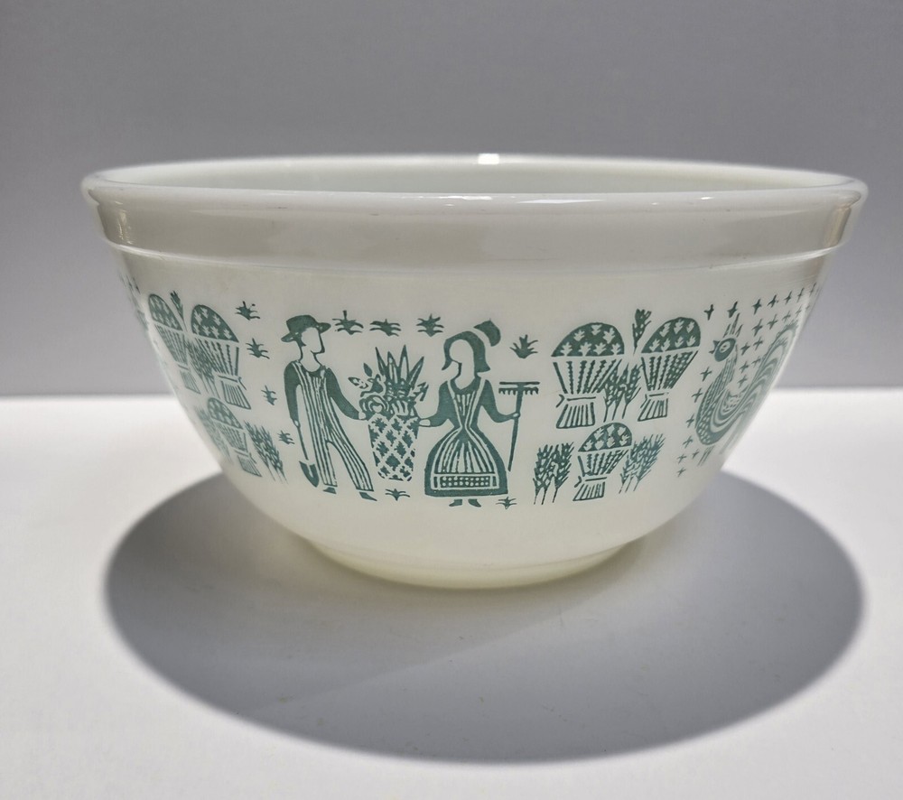 Pyrex Amish Butterprint Mixing Bowl # 402 Vintage 1.5 QT White & Teal Print