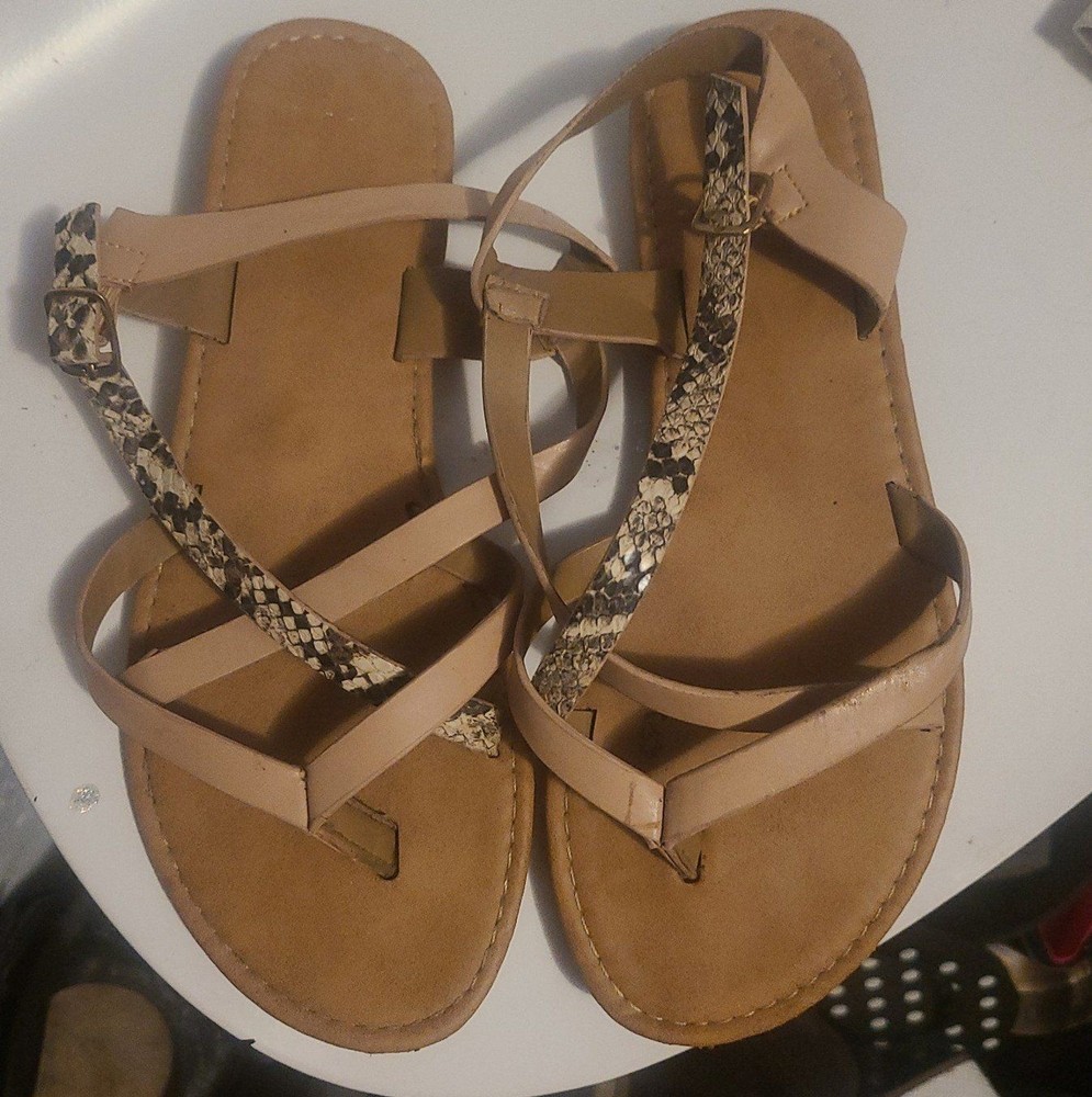womens sandals size 8