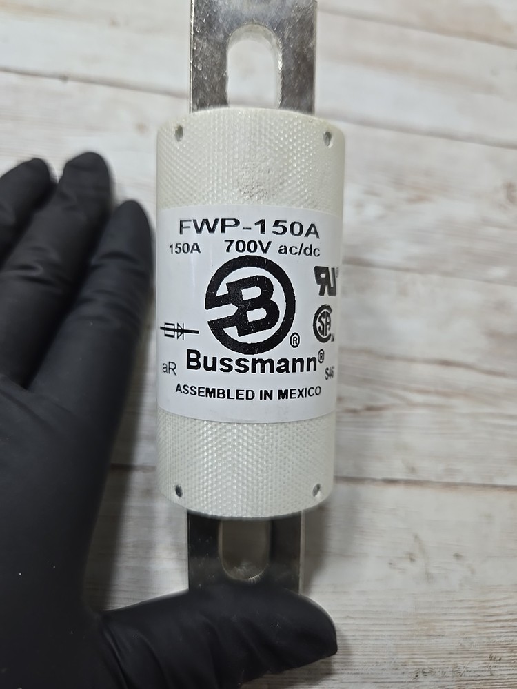 Bussmann FWP-150A Semiconductor Fuse 700V, 150A