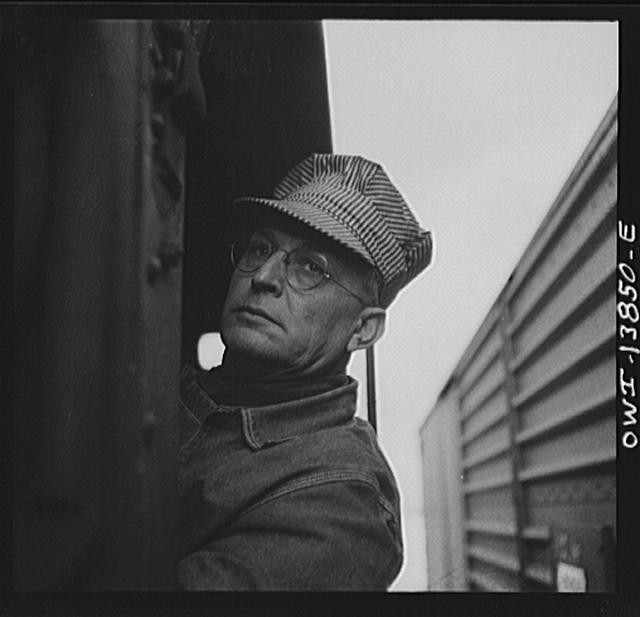 Photo:Chicago Illinois Indiana Harbor Belt Railroad Freight Worker 1900s