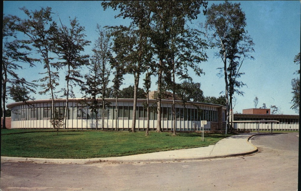 Mt Pleasant Michigan Central University mid-century modern dome bldg postcard