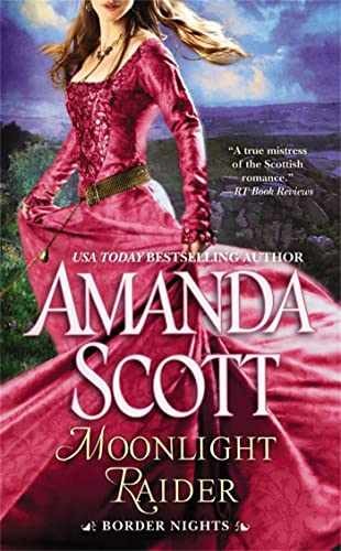 Moonlight Raider (Border Nights, 1) - Paperback, by Scott Amanda - Very Good
