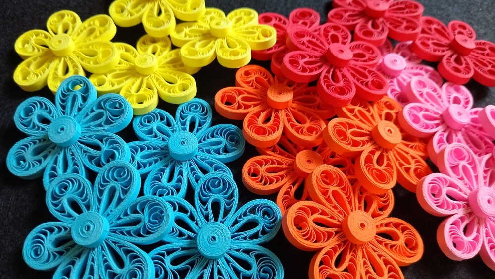 Paper Quilling Colorful Flowers Handmade Wall Decor Greeting Cards Crafting