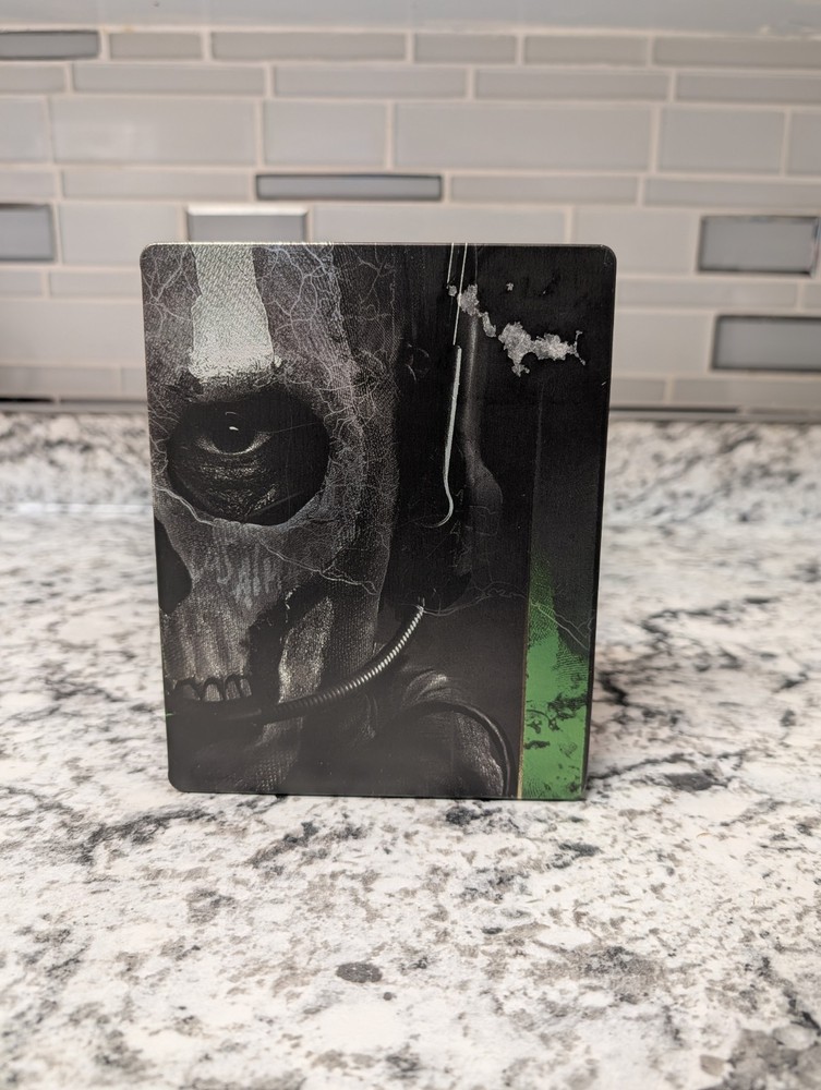 Call of Duty Modern Warfare 2 Xbox One/ Series X Steelbook Case W/ Game