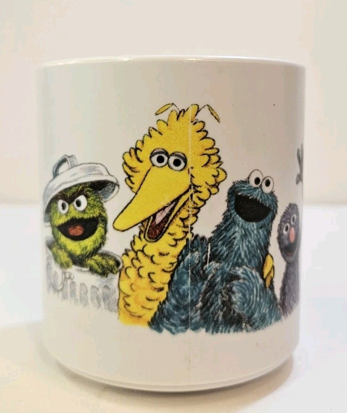 Vintage 1978 Muppets Sesame Street Plastic White Cup Mug Big Bird Cookie Monster