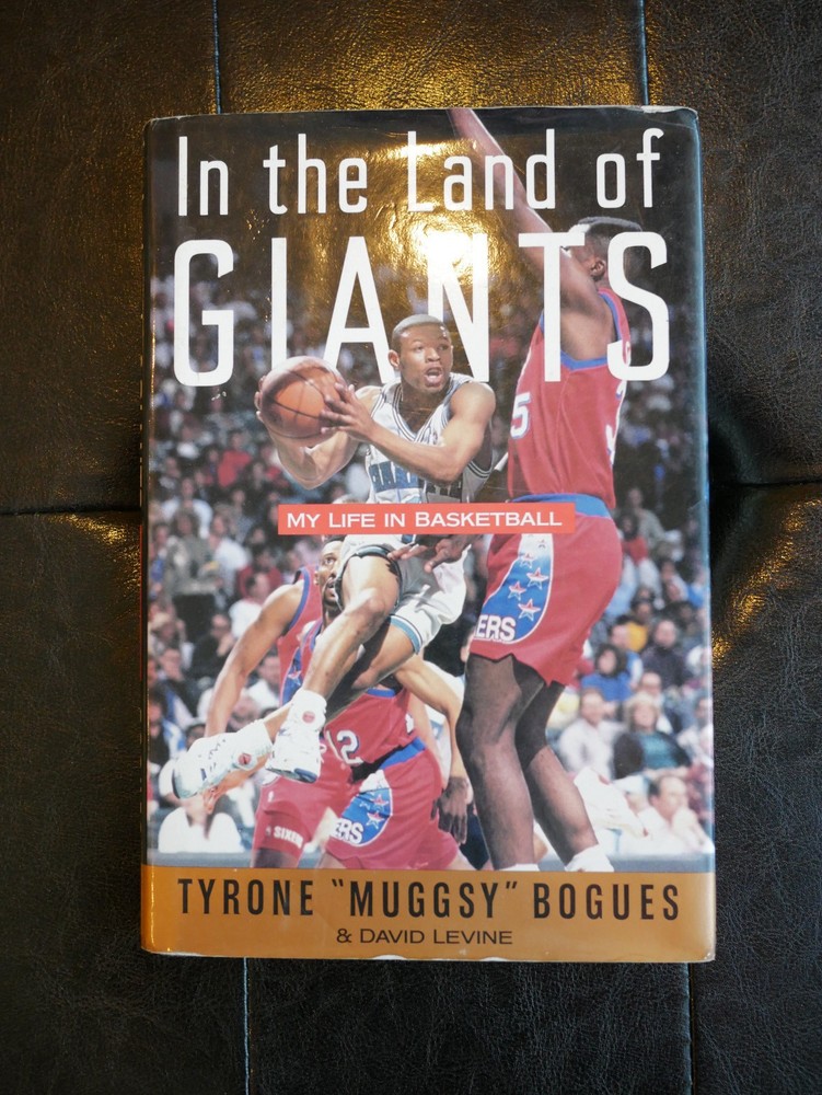 In the Land of Giants : My Life in Basketball by David Levine (1994, Hardcover)