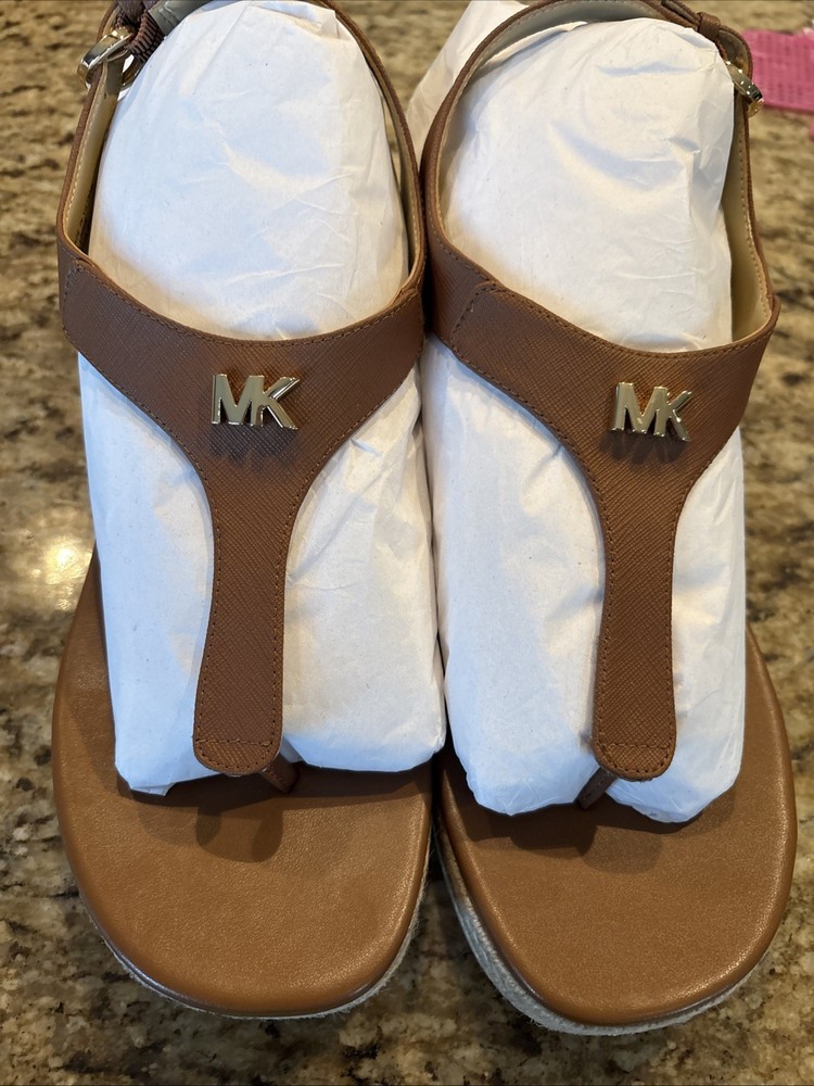 Michael Kors Size 10 Laney Brown Wedge Thong Sandles Leather Upper