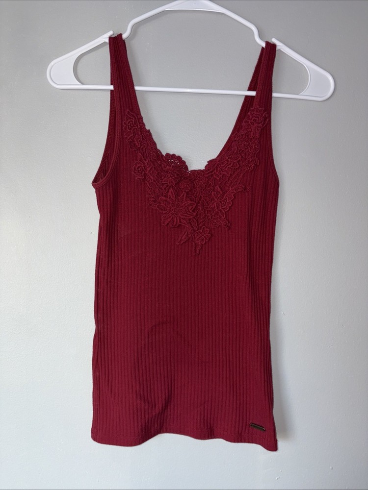 Hollister Women’s Floral Embroidered Red Stretchy Tank Top Size XS