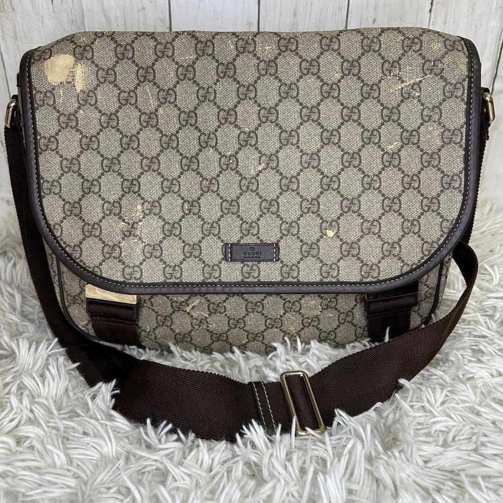 GUCCI Shoulder Bag Gucci GG Supreme Leather Crossbody GG Pattern