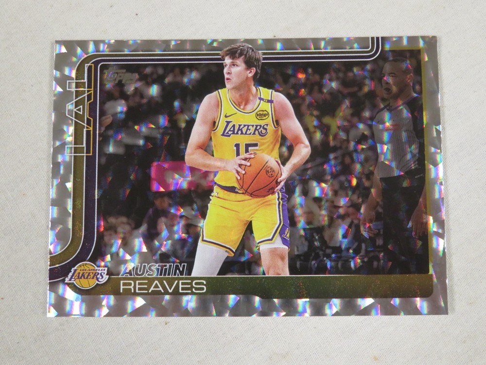 Topps 2025-26 Austin Reaves #151 [Crackleboard] Los Angeles Lakers