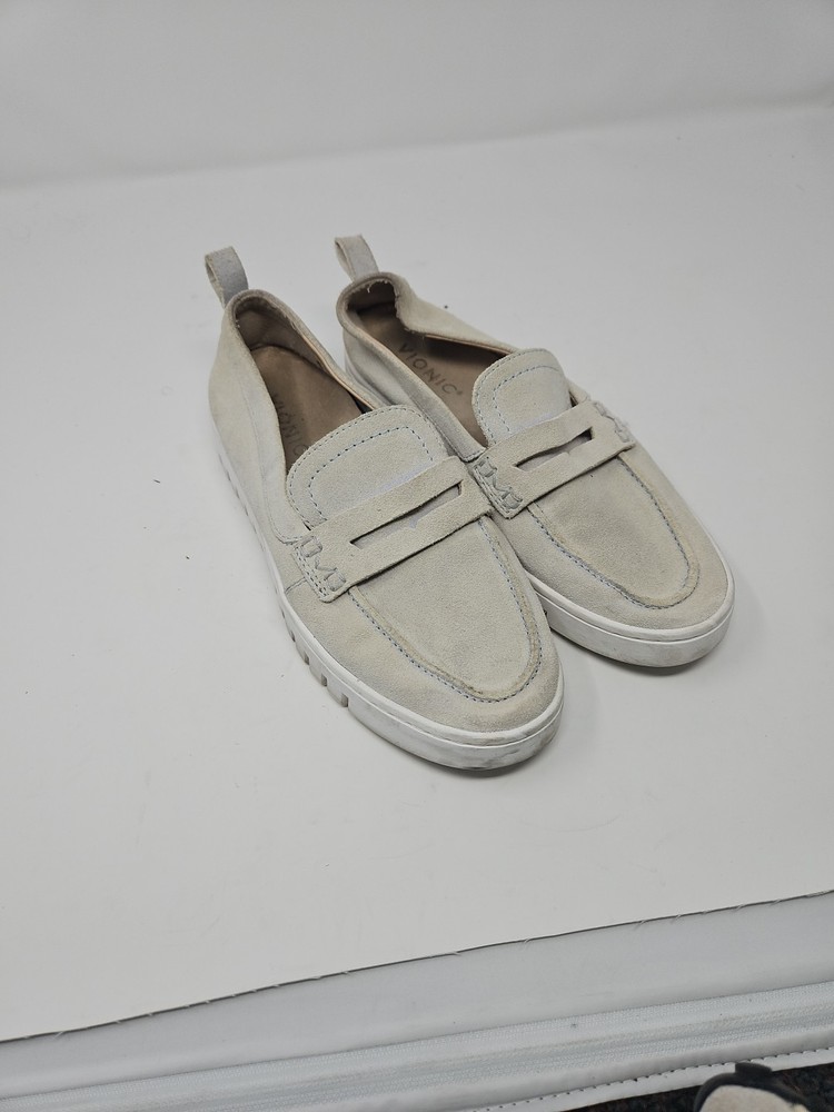 VIONIC Uptown Loafers Beige Sand Slip On Shoes Women’s Size 7M