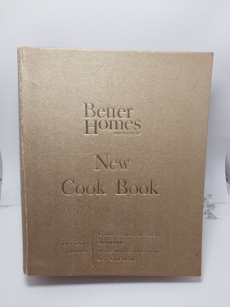 Better Homes & Gardens New Cookbook 5-Ring Souvenir Edition