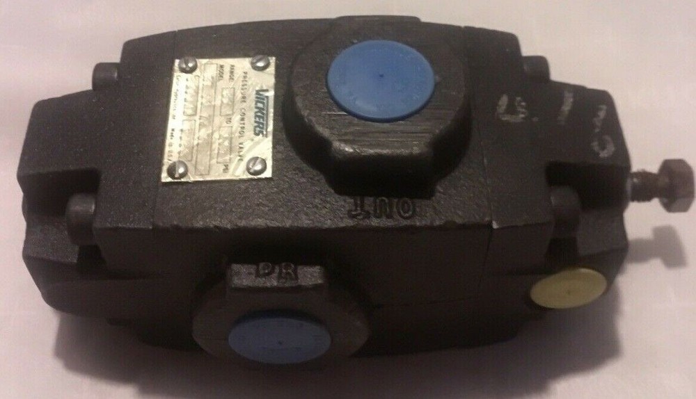 Vickers RT 06 Z2 30 Pressure Control Valve One Size New Old Stock