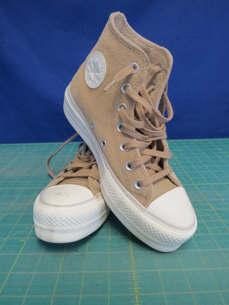 Converse Chuck Taylor All Star High Top Women's Casual Shoes Tan Suede Size 6