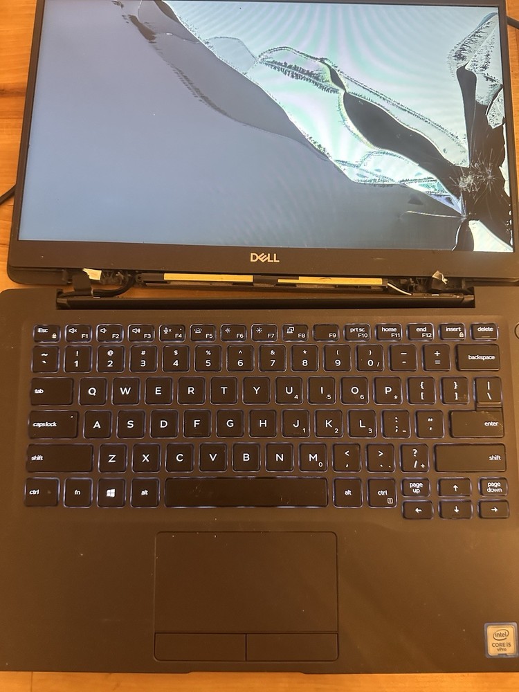 Dell Latitude 7400 i5 vPro Laptop Cracked LCD Broken Hinges Parts No Charger