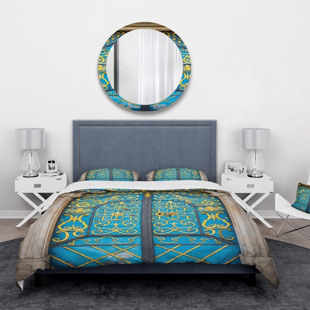 Designart 'Old-European Door Vintage' Vintage Bedding Set -