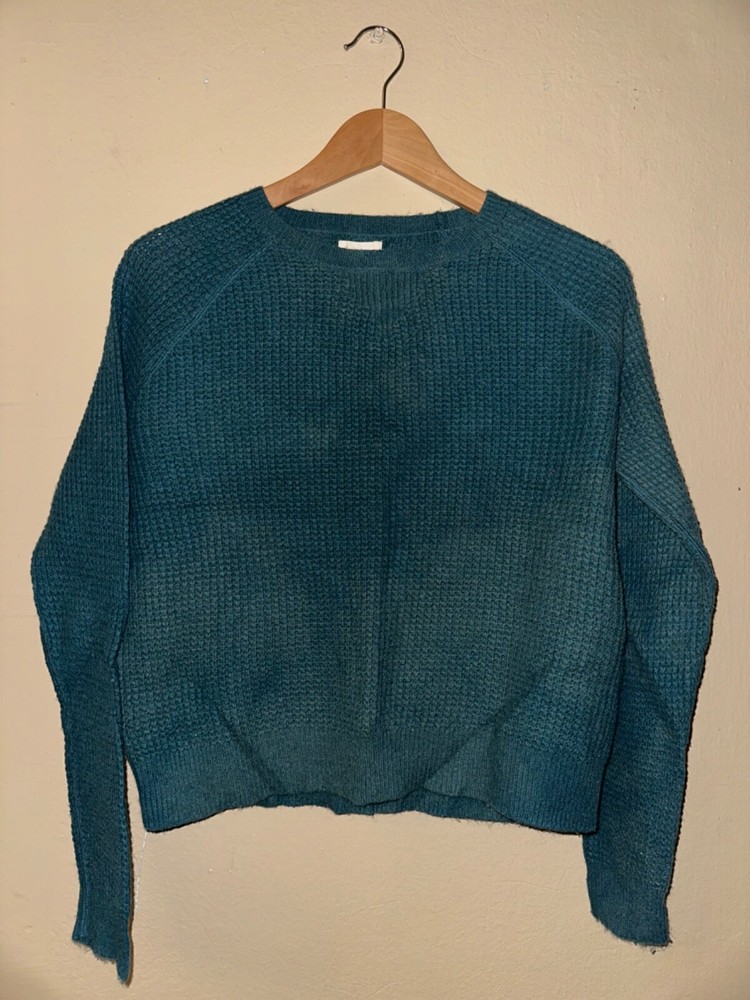 American Eagle Outfitters & Levi’s Knit Sweater Women's Size XSmall & Small