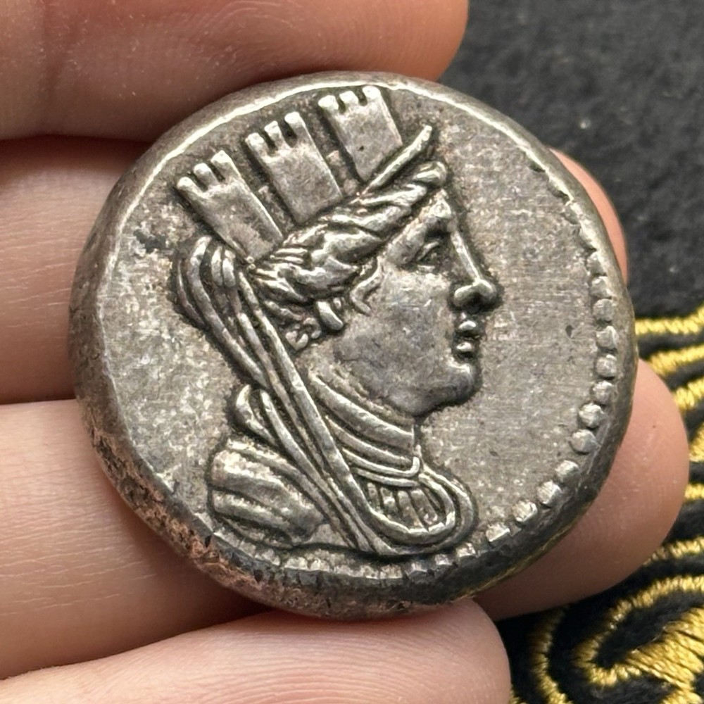 Ancient Roman Large Silver Coated king With crown Coin