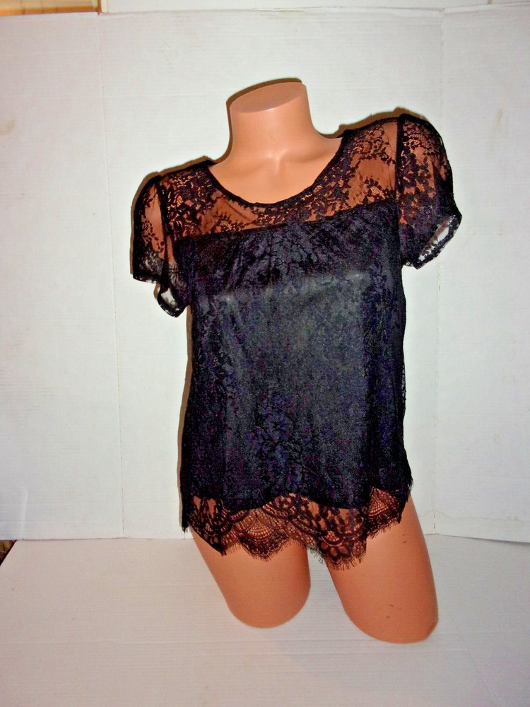 Iris Black Lace Top Small
