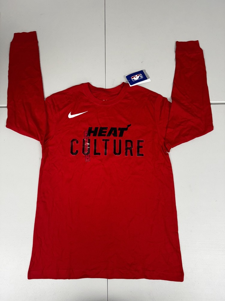 Nike Men's Miami Heat Shirt Long Sleeve Red NBA Basketball Heat Culture Size M
