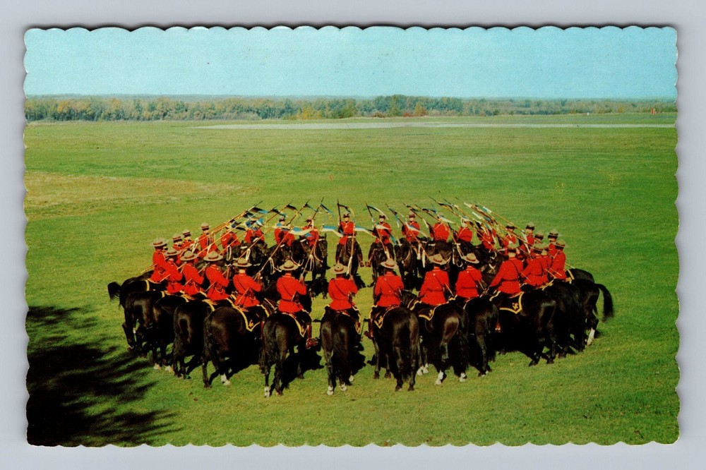Canada- Ontario Royal Canadian Mounted Police On Parade PC Old Vintage Postcard