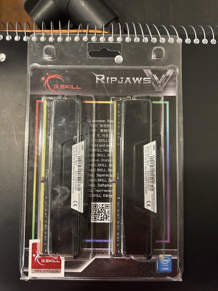 G.Skill RipJaws V 16GB (2x8GB) PC4-28800 (DDR4-3600) Memory F4-3600C16D-16GVKC