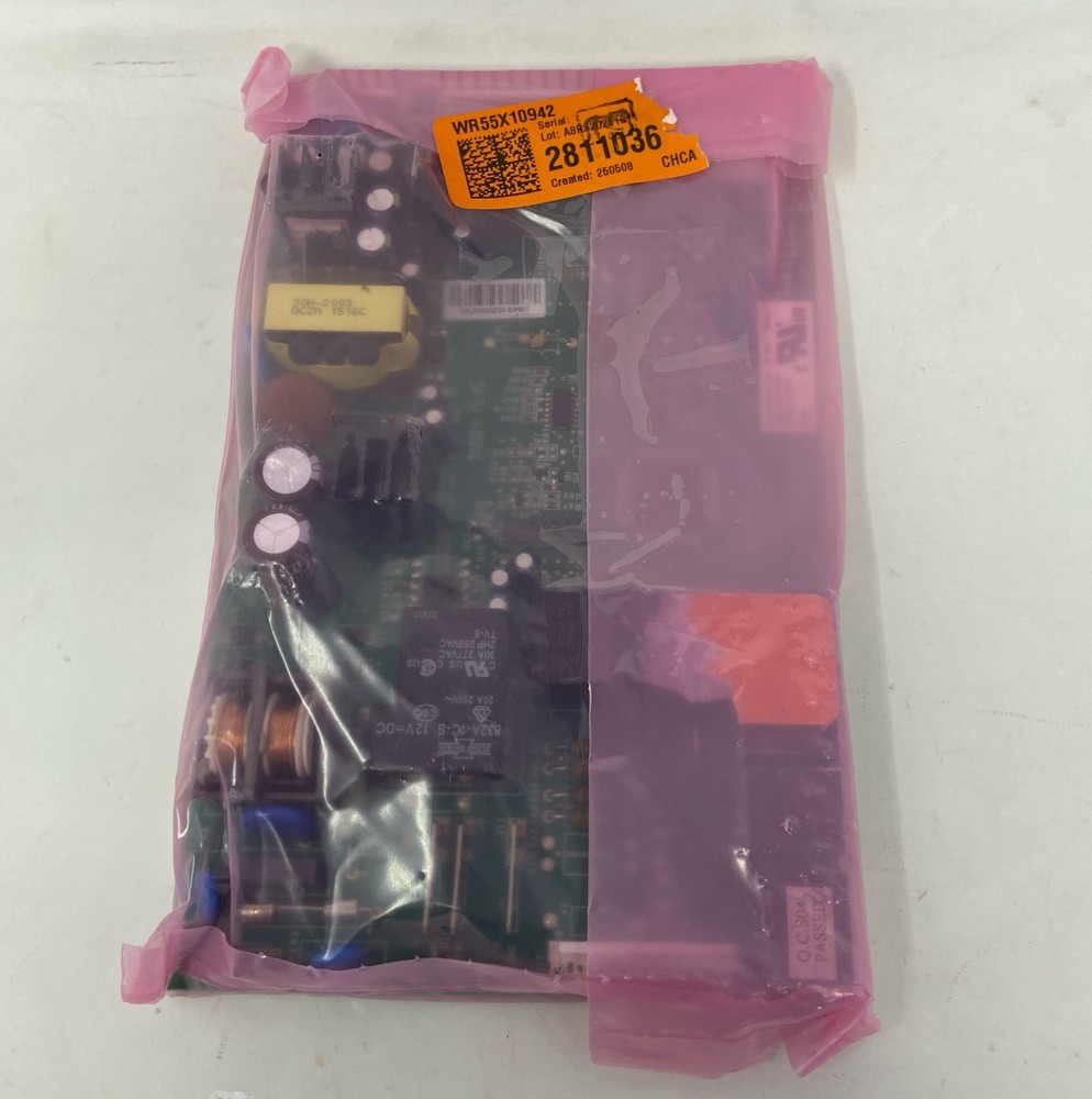GE Green 8x5 in WR55X10942 Refrigerator Main Control Board Assembly