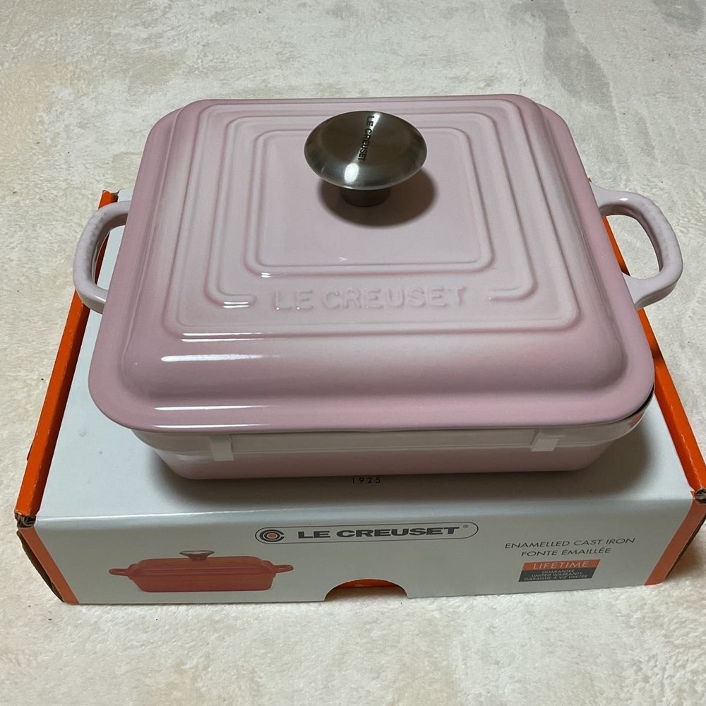 Le Creuset Shell Pink Signature Square Cocotte 24cm 9.5