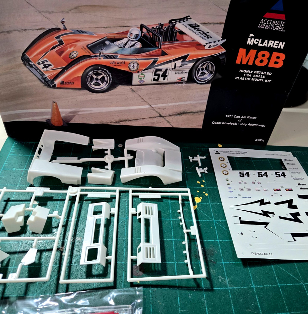 ACCURATE IMINATURES McCLAREN M8B BODY,GLASS,DECALS,TRIM 1971 CAN AM RACER-image