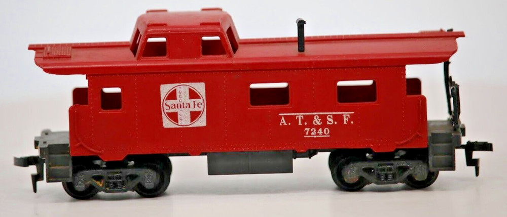 Tyco 327-22 SANTA FE Cupola Caboose AT&SF ATSF 7240 Red White Cross Logo RTR