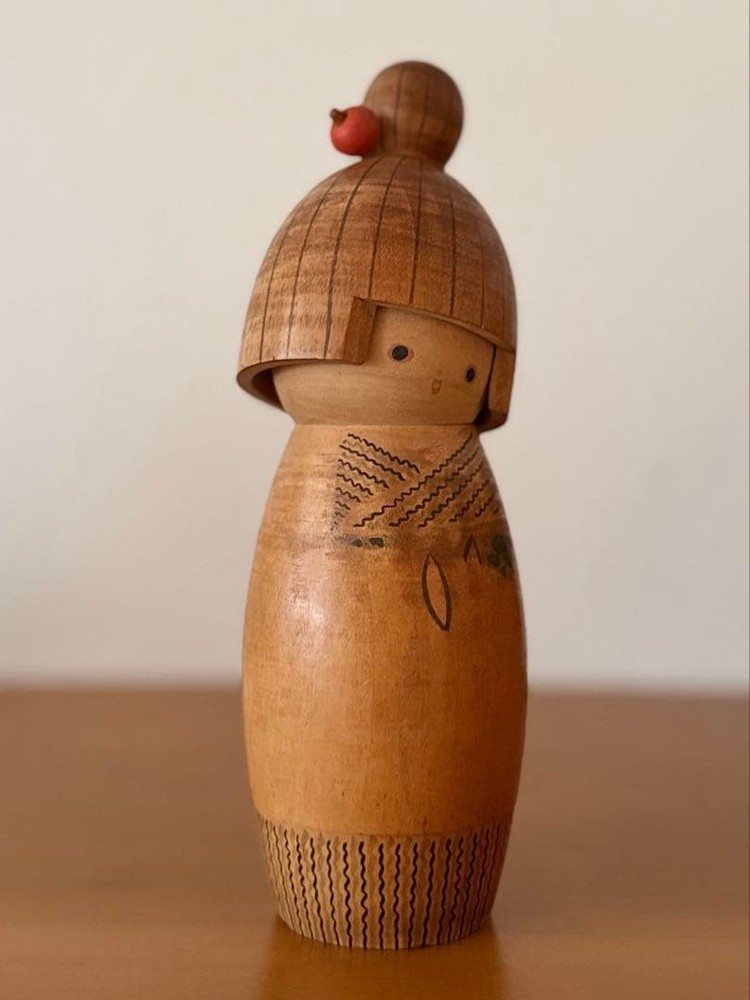 Sekiguchi Sansaku Vintage Kokeshi Doll 19cm with Kanzashi Accent