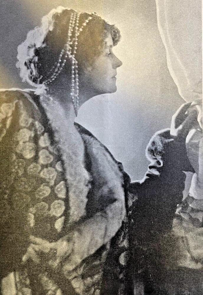 1914 Illustration Duchess of Sutherland AS Red Cross Nurse World War I
